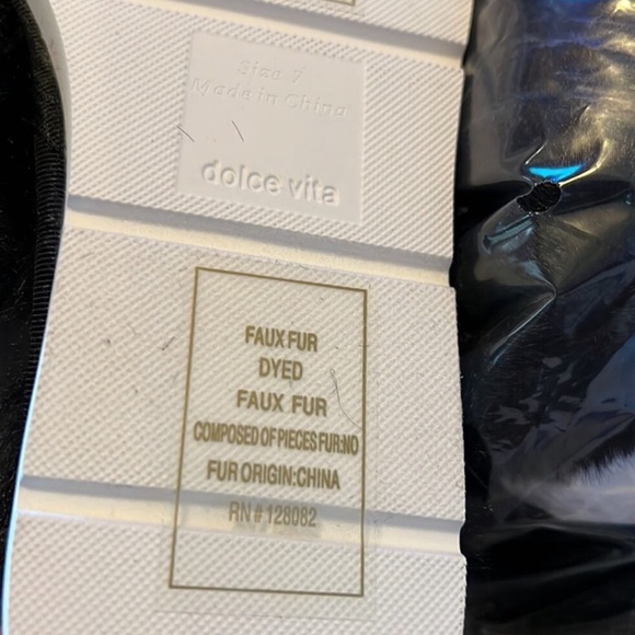 Dolce Vita Pillar Black Faux Fur Slippers NEW Size 7 - Picture 4 of 5